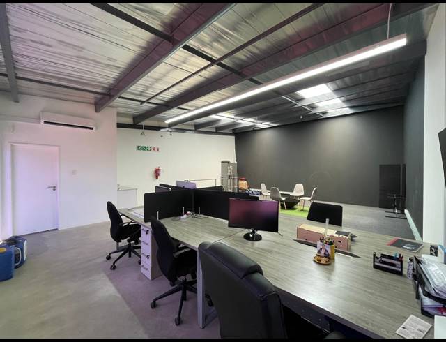 160M² WAREHOUSE TO LET IN BARBEQUE DOWNS